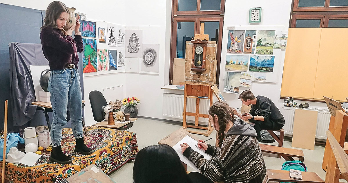 A képzőművészet ábécéjét tanulják